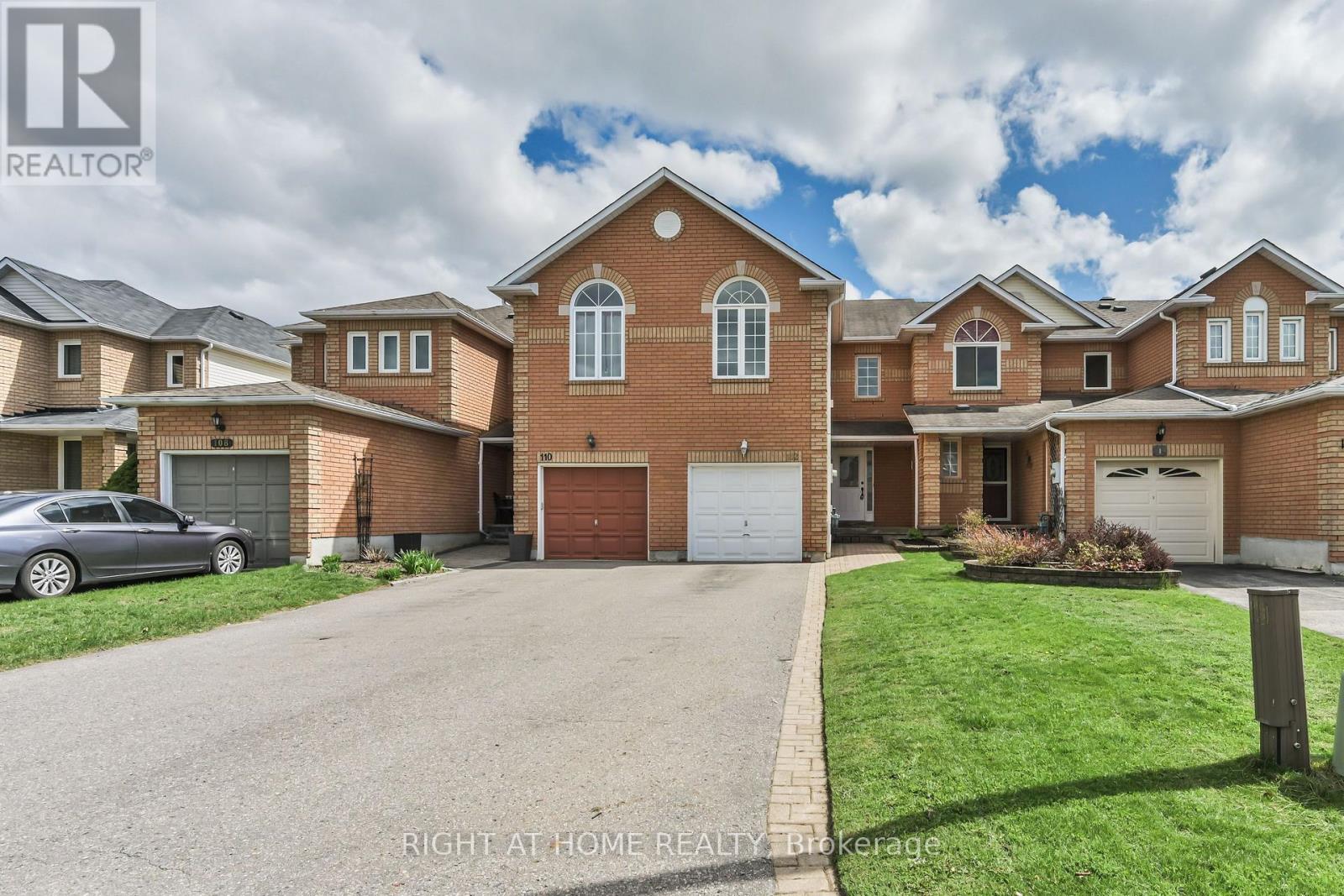 Townhouse at 112 CREEKWOOD CRESCENT, Whitby (Rolling Acres)