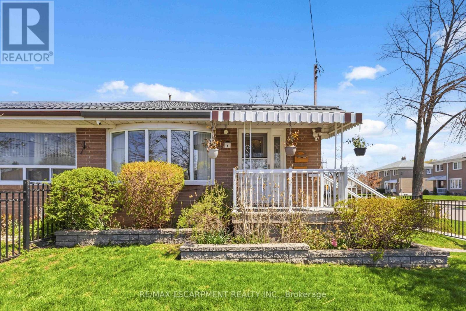 Semi-Detached/Link at 1 BIRKDALE ROAD, Toronto (Bendale)