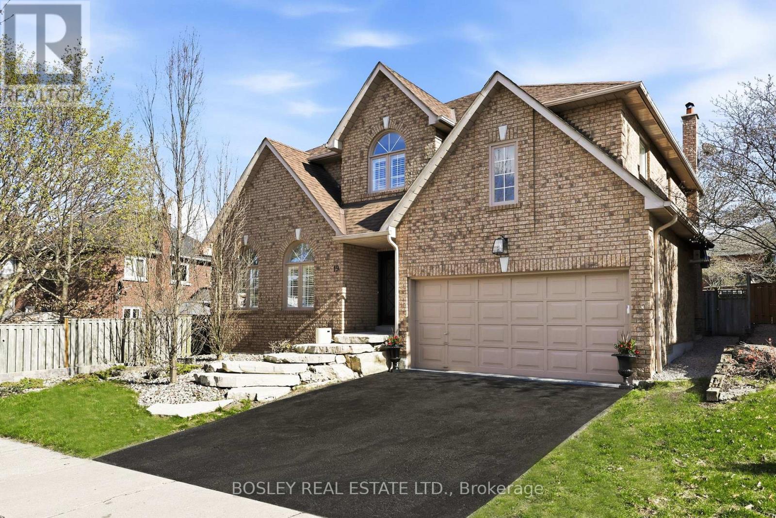 Detached at 19 CORK DRIVE, Whitby (Pringle Creek)