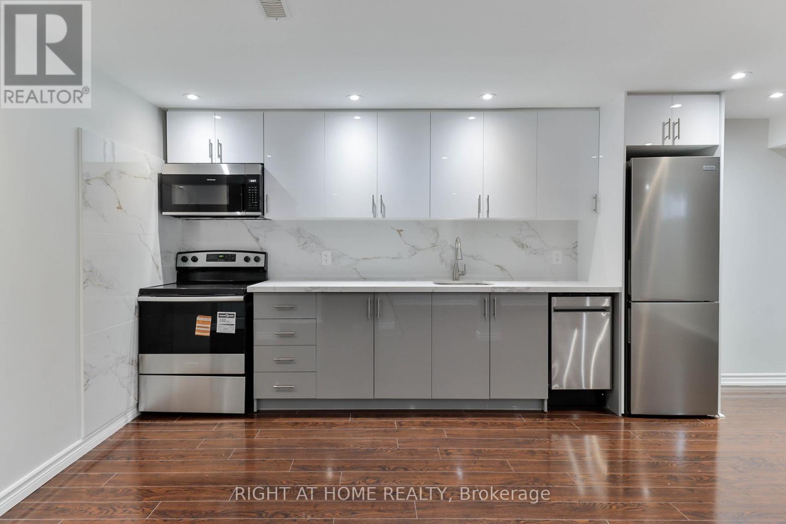 Detached at BSMT - 186 COSGROVE DRIVE, Oshawa (Windfields)