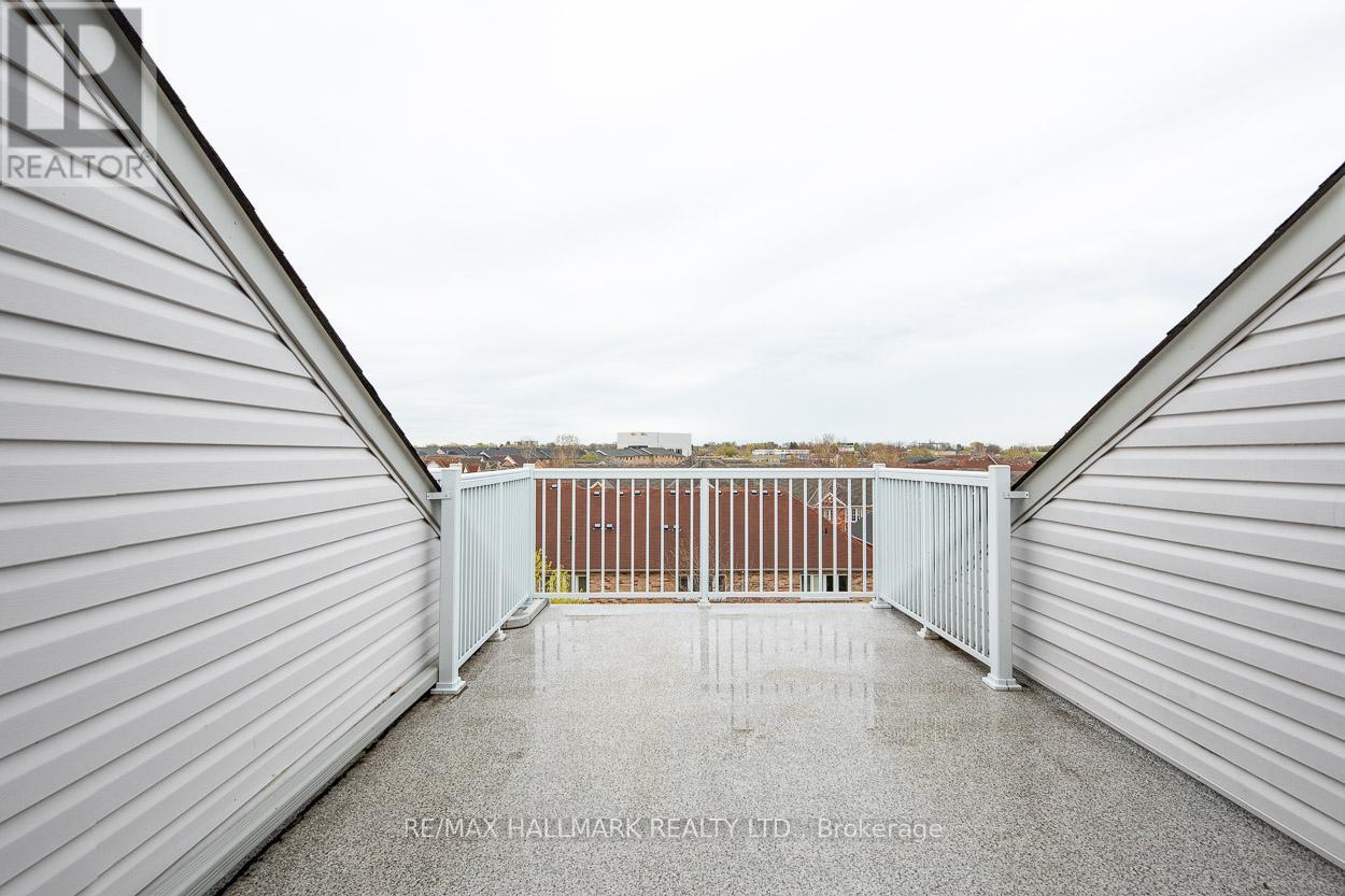 Townhouse at 24 - 649D WARDEN AVENUE, Toronto
