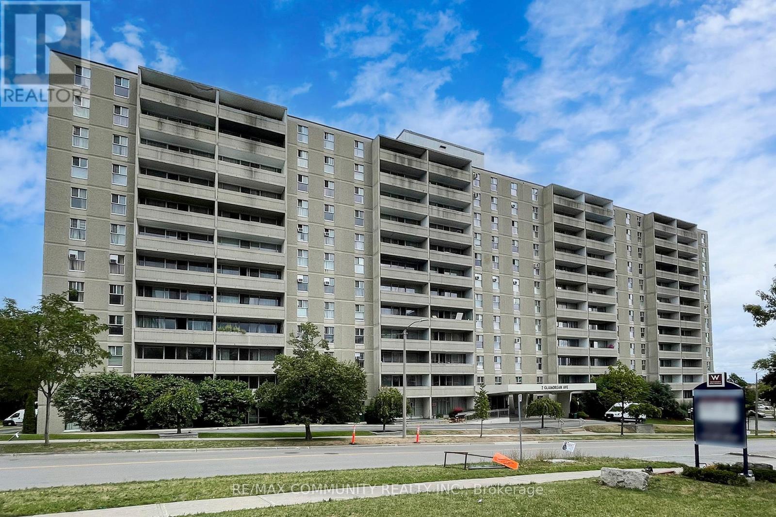 Apartment at 213 - 2 GLAMORGAN AVENUE N, Toronto