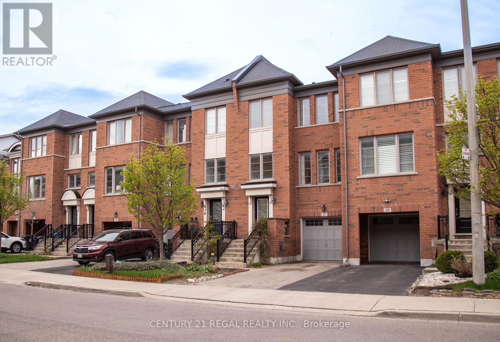 Townhouse at 27 BELANGER CRESCENT S, Toronto (Clairlea-Birchmount)