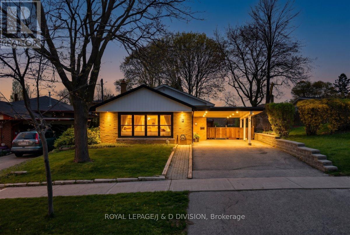 Detached at 8 GAIETY DRIVE, Toronto (Woburn)