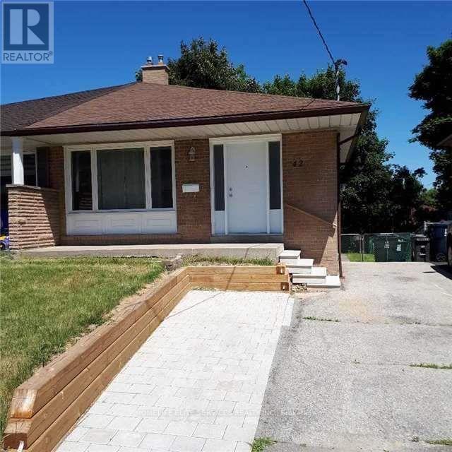 Semi-Detached/Link at 42 PENDER CRESCENT, Toronto (Tam O'Shanter-Sullivan)