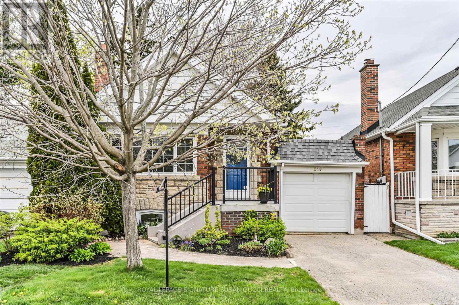 Detached at 218 GLENWOOD CRESCENT, Toronto (O'Connor-Parkview)