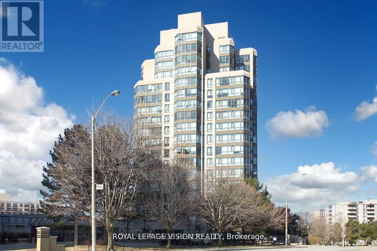 Apartment at 106 - 3231 EGLINTON AVENUE E, Toronto (Scarborough Village)