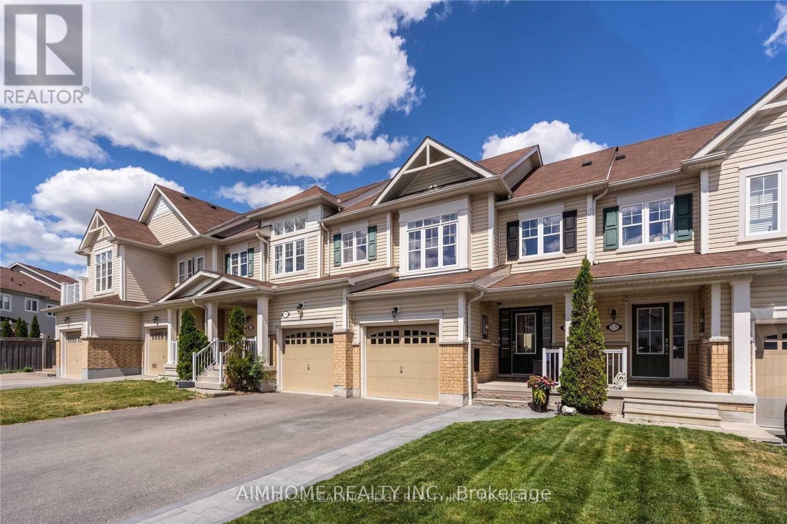 Townhouse at 17 SOUTHSHORE STREET, Whitby (Port Whitby)