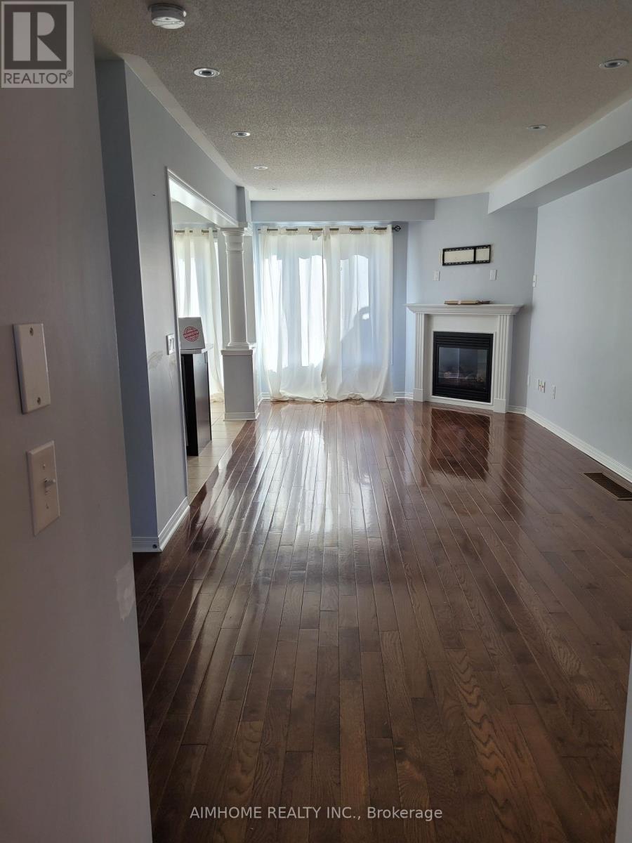 Townhouse at 17 SOUTHSHORE STREET, Whitby
