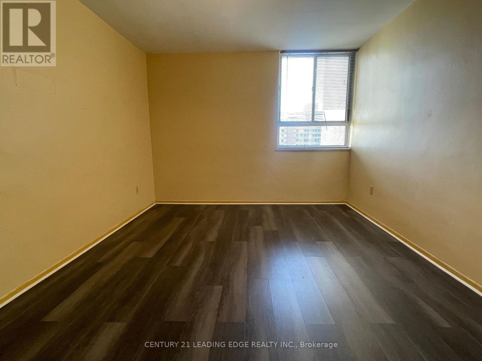 Apartment at 2411 - 5 MASSEY SQUARE, Toronto (Crescent Town)