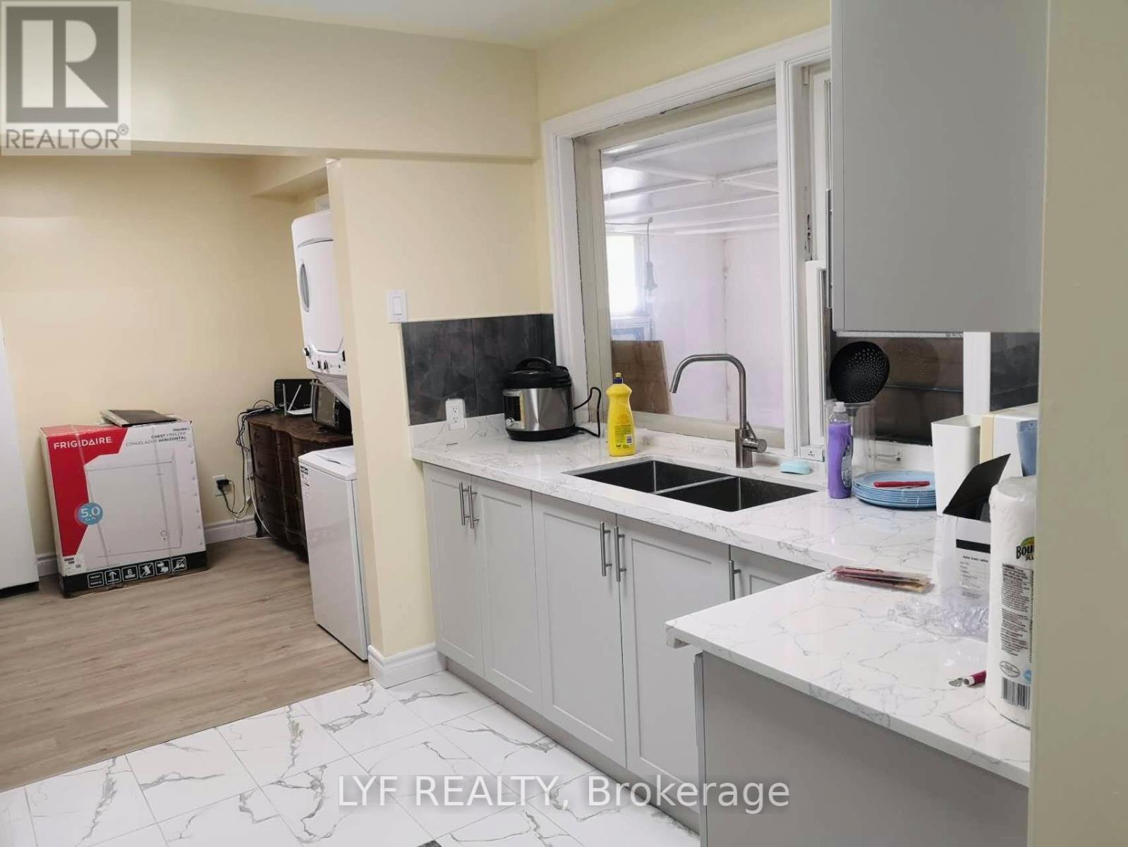 Detached at RM A - 22 IVORDALE CRESCENT, Toronto