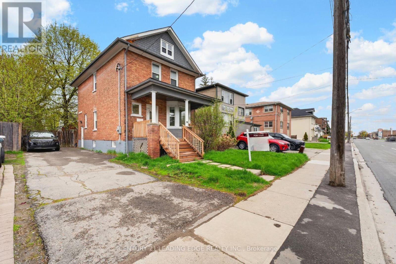 Detached at 90 PARK ROAD S, Oshawa (Vanier)