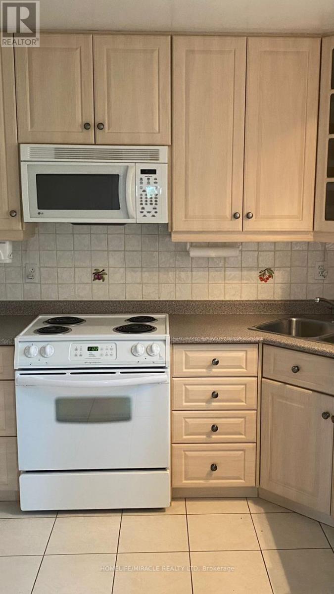 Detached at 20 HATCHET PLACE, Toronto (Malvern)