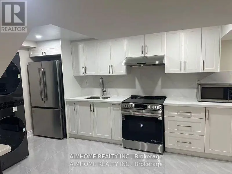 Detached at BSMT ROOM 3 - 1385 MILITARY TRAIL, Toronto