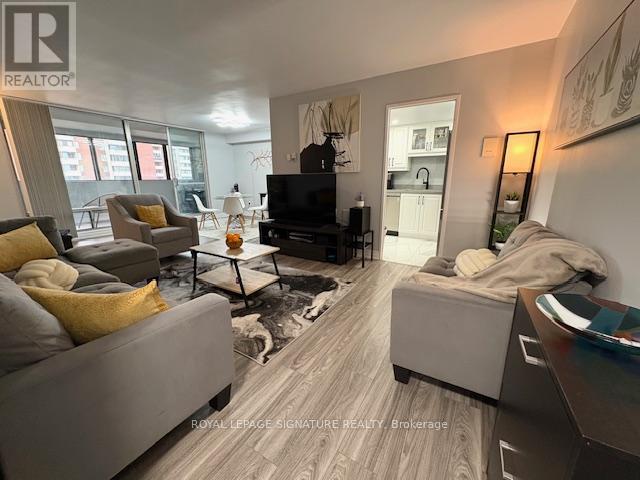 Apartment at 1701 - 5 MASSEY SQUARE, Toronto (Crescent Town)