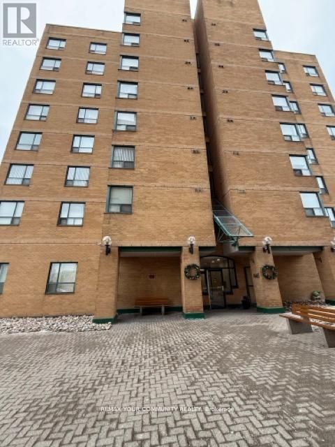 Apartment at 812 - 1665 PICKERING PARKWAY, Pickering (Village East)