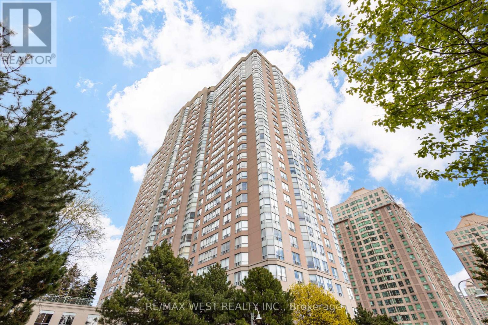 Apartment at 707 - 88 CORPORATE DRIVE, Toronto (Woburn)