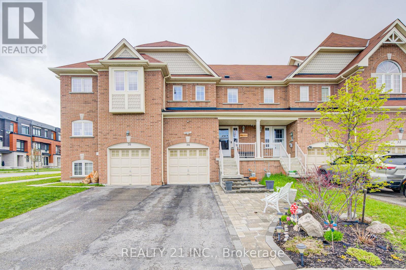 Townhouse at 36 LURCOOK STREET, Ajax (South East)