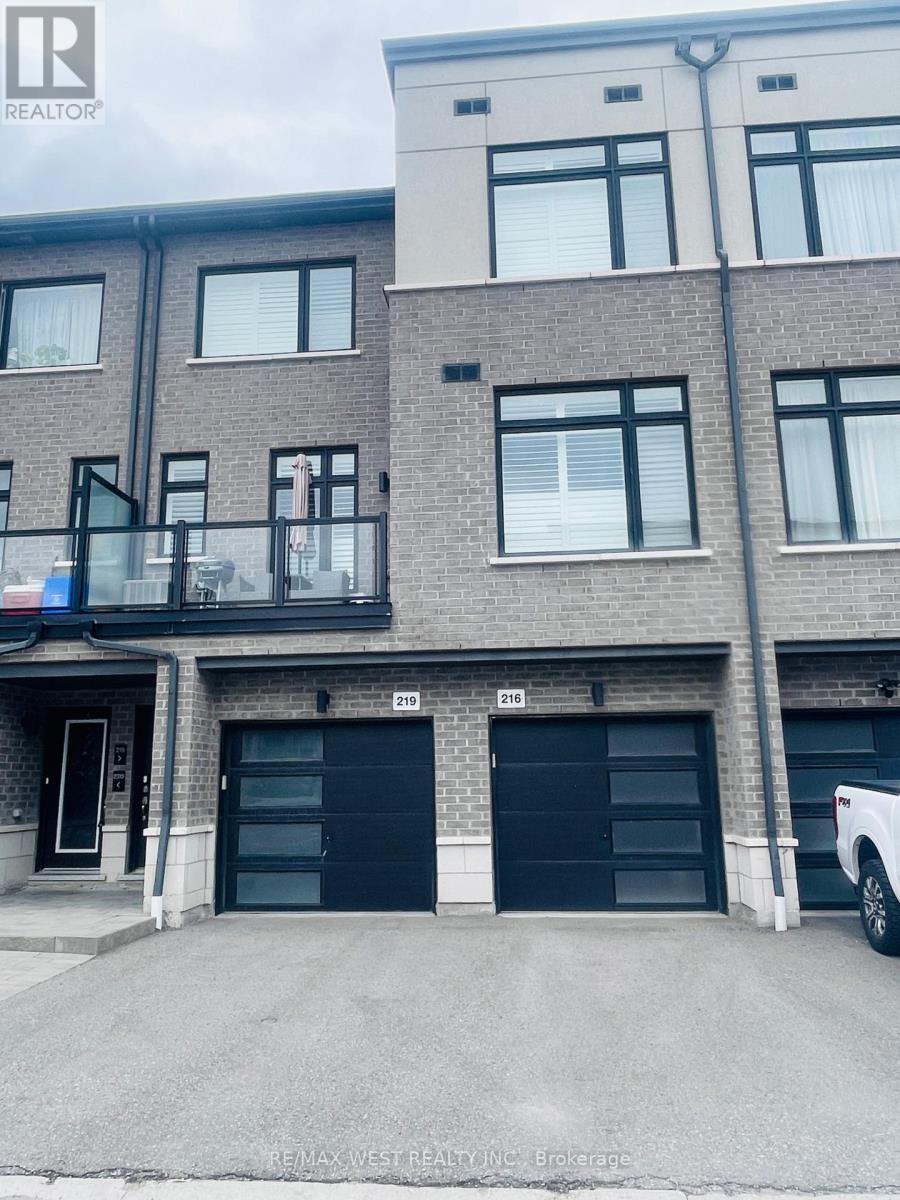 Townhouse at 216 - 2550 CASTLEGATE CROSSING DRIVE, Pickering (Duffin Heights)