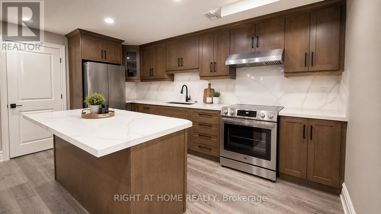 Detached at 1004 TIGERLILY TRAIL, Pickering