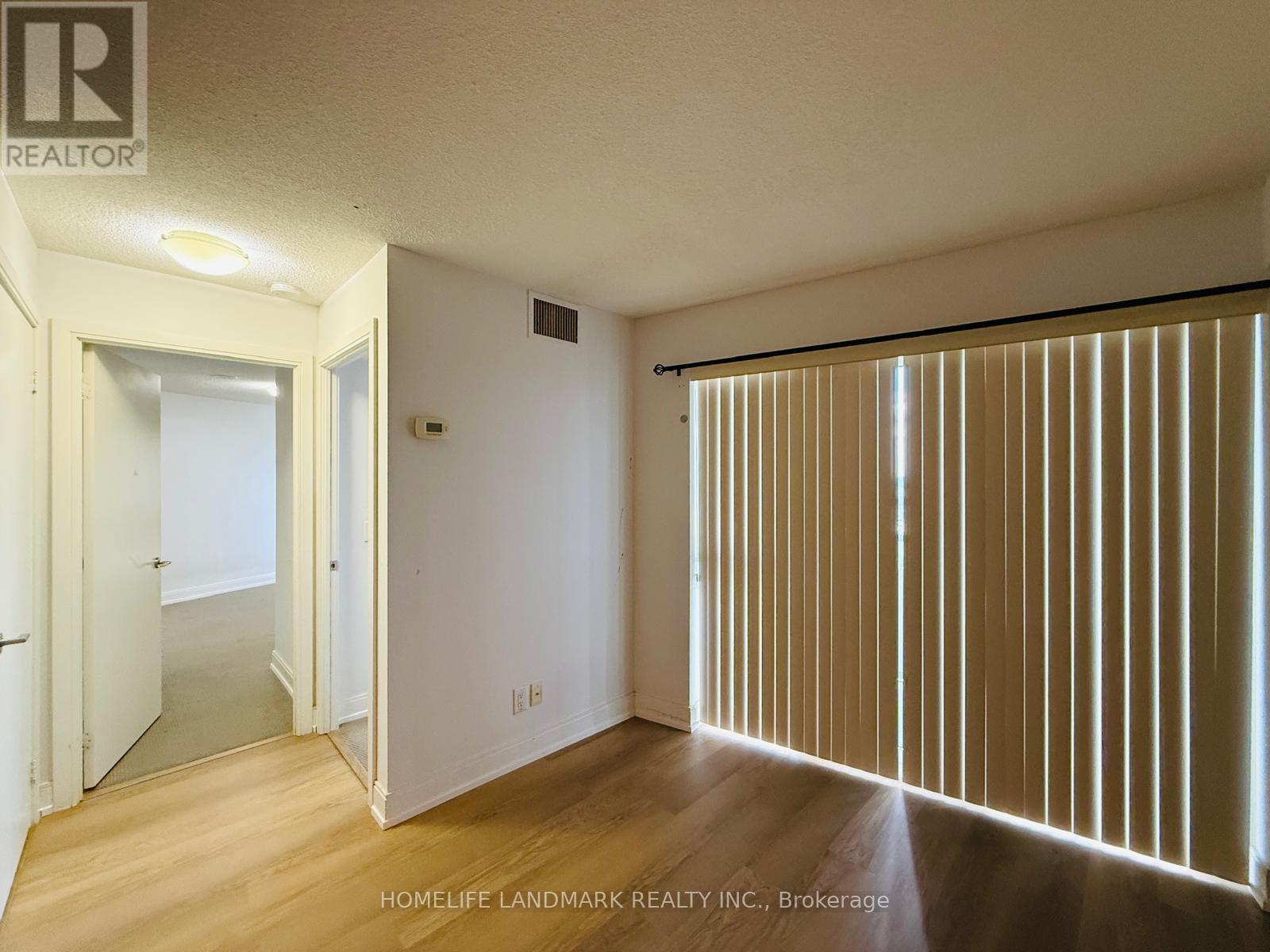 Apartment at 2419 - 135 VILLAGE GREEN SQUARE, Toronto (Agincourt South-Malvern West)