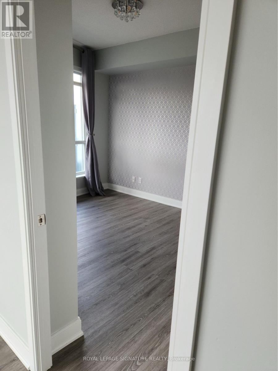 Apartment at 623 - 135 VILLAGE GREEN SQUARE, Toronto