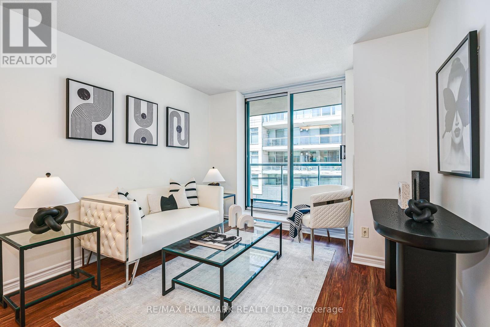 Apartment at 311 - 1863 QUEEN STREET E, Toronto (The Beaches)