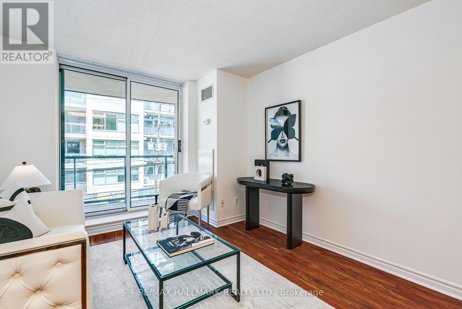 Apartment at 311 - 1863 QUEEN STREET E, Toronto
