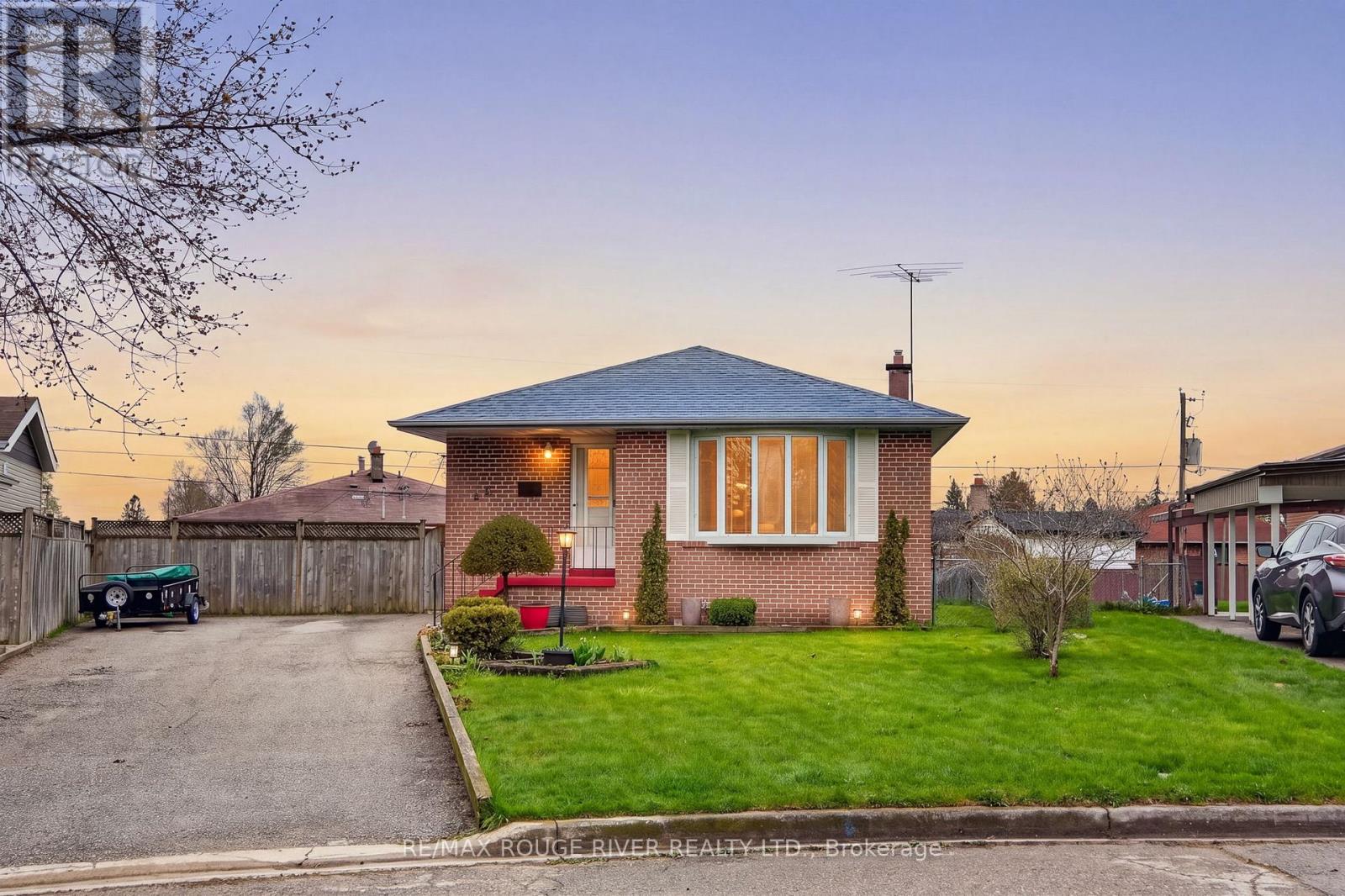 Detached at 812 BEM AVENUE, Pickering (Bay Ridges)