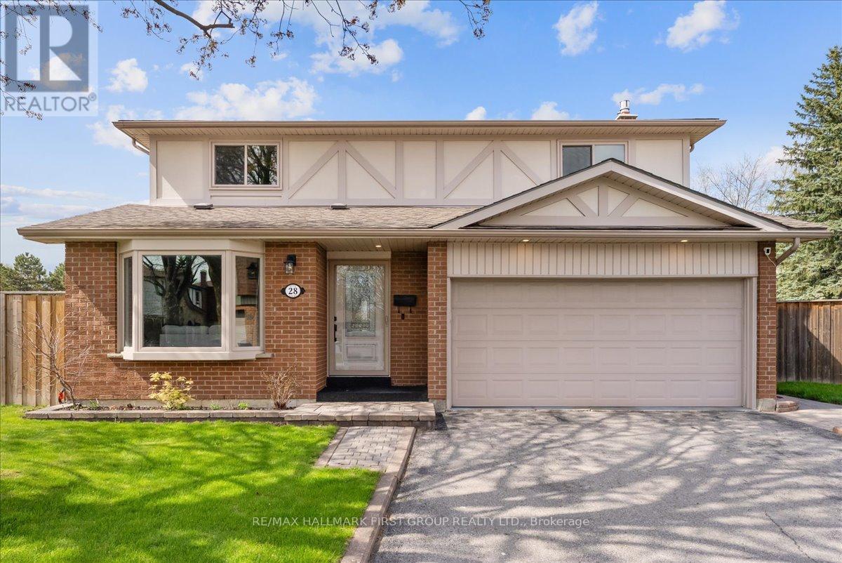 Detached at 28 HEDA COURT, Whitby (Lynde Creek)