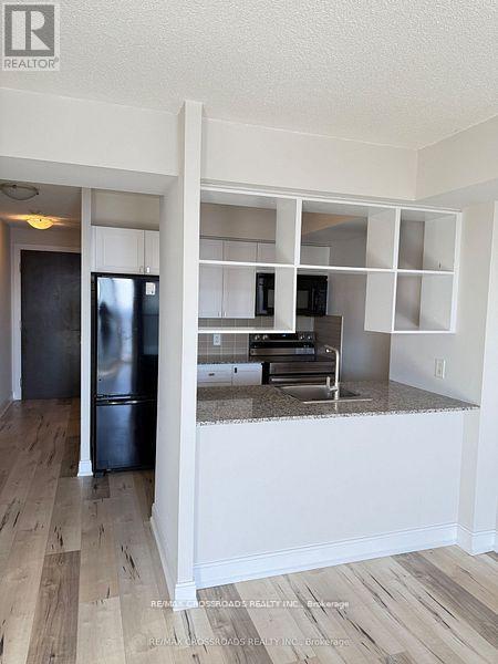 Apartment at 3908 - 125 VILLAGE GREEN SQUARE, Toronto