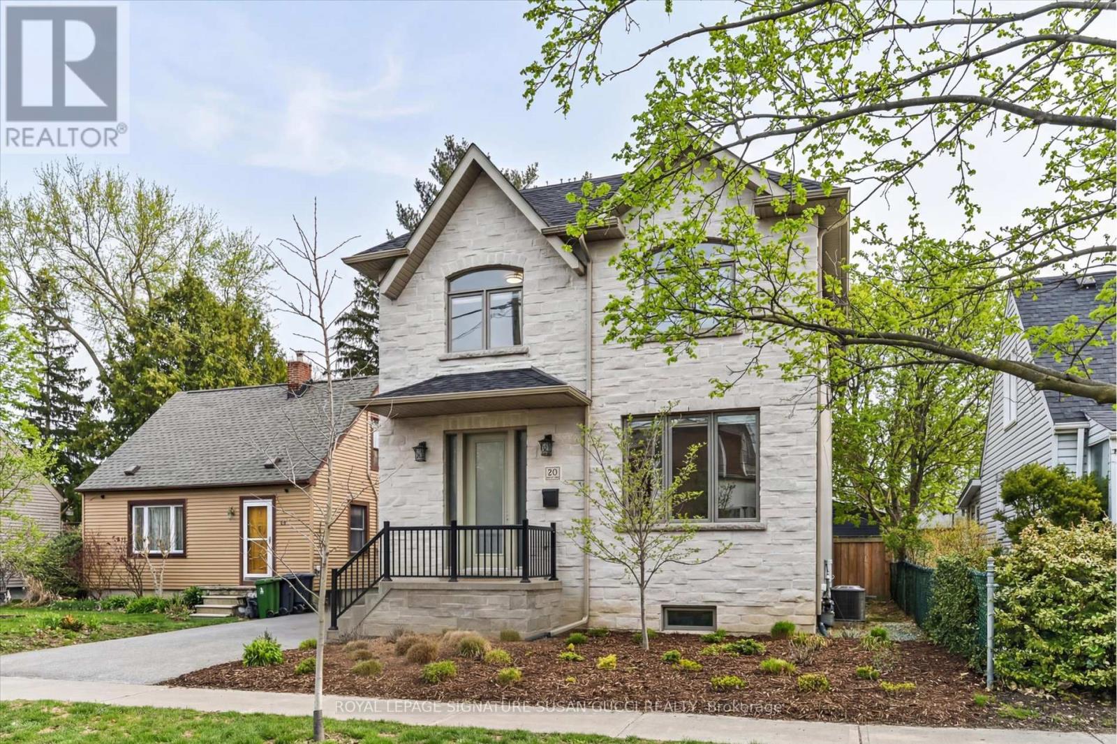 Detached at 20 WARVET CRESCENT, Toronto (O'Connor-Parkview)