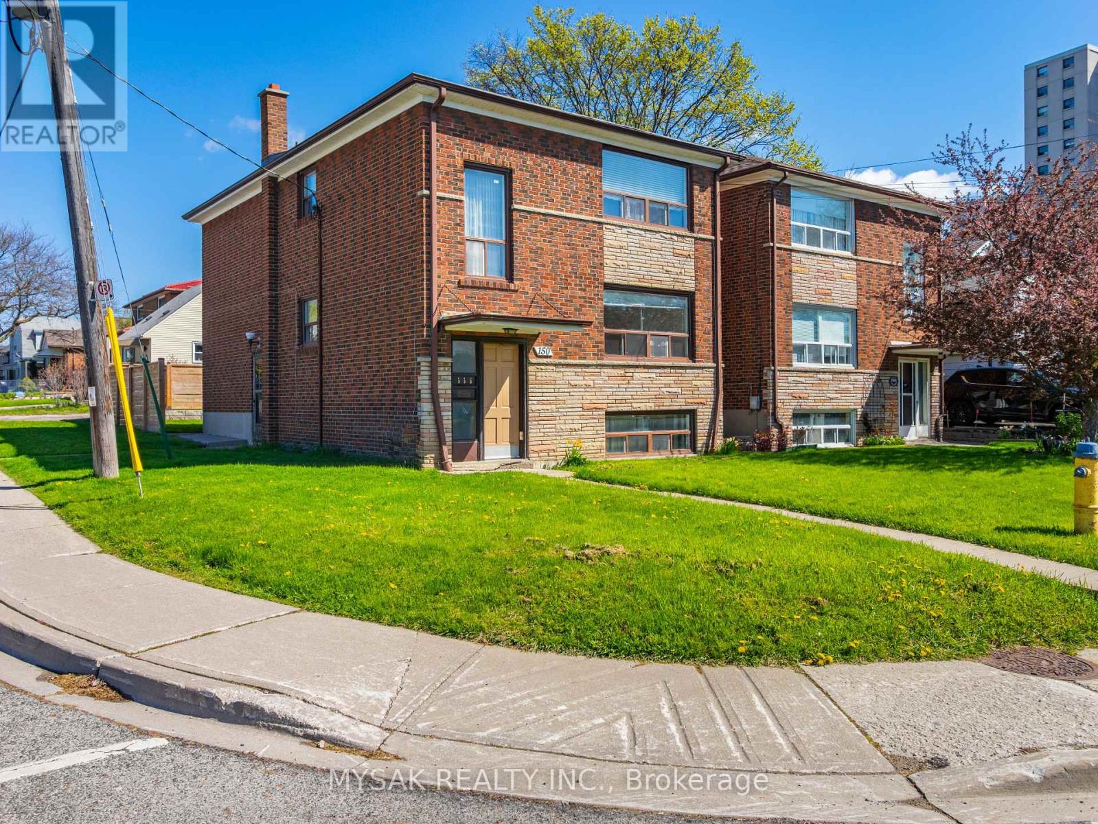 Multiplex at 150 PARK STREET, Toronto (Birchcliffe-Cliffside)