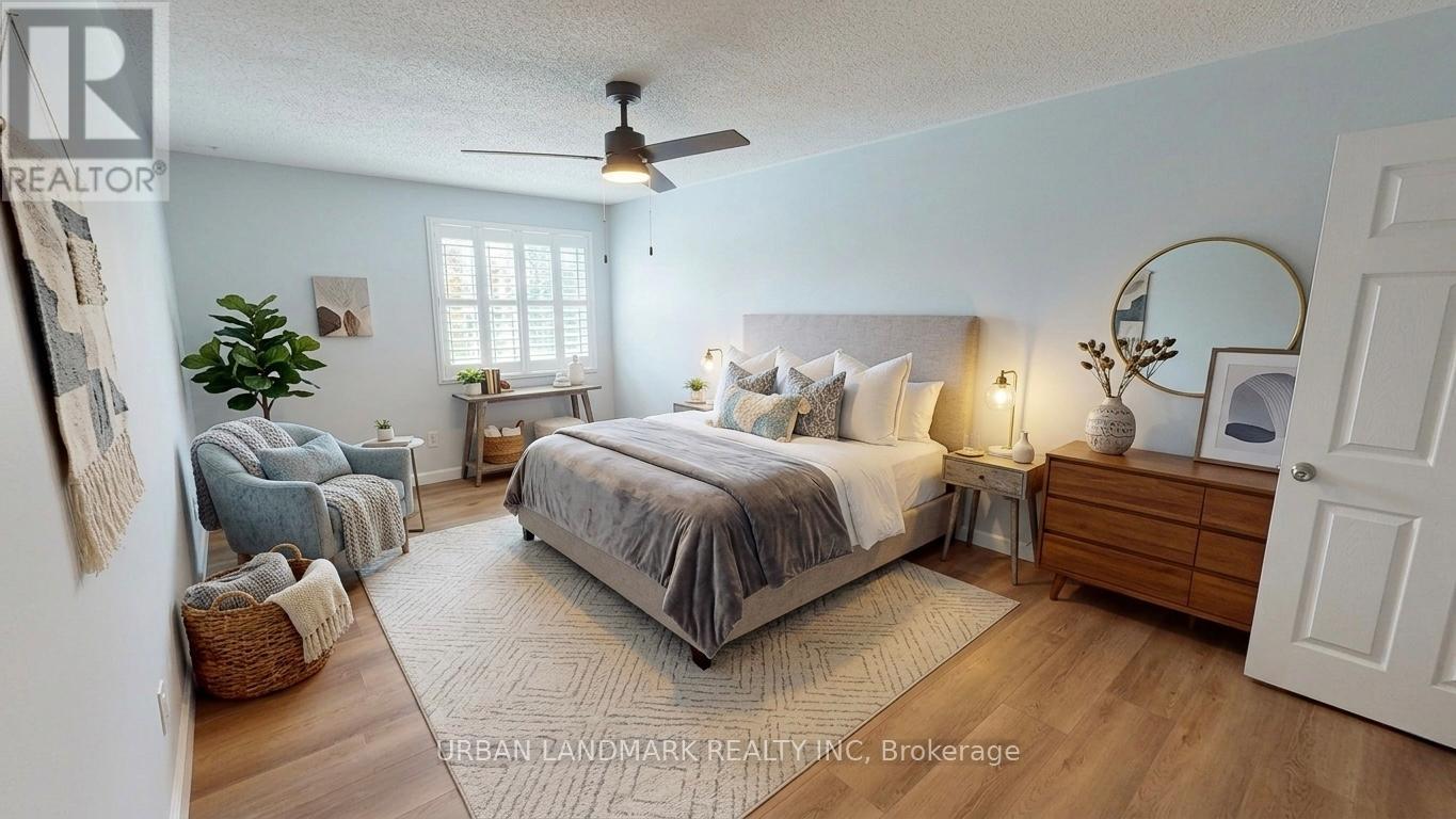 Apartment at 201 - 131 TAUNTON ROAD E, Oshawa