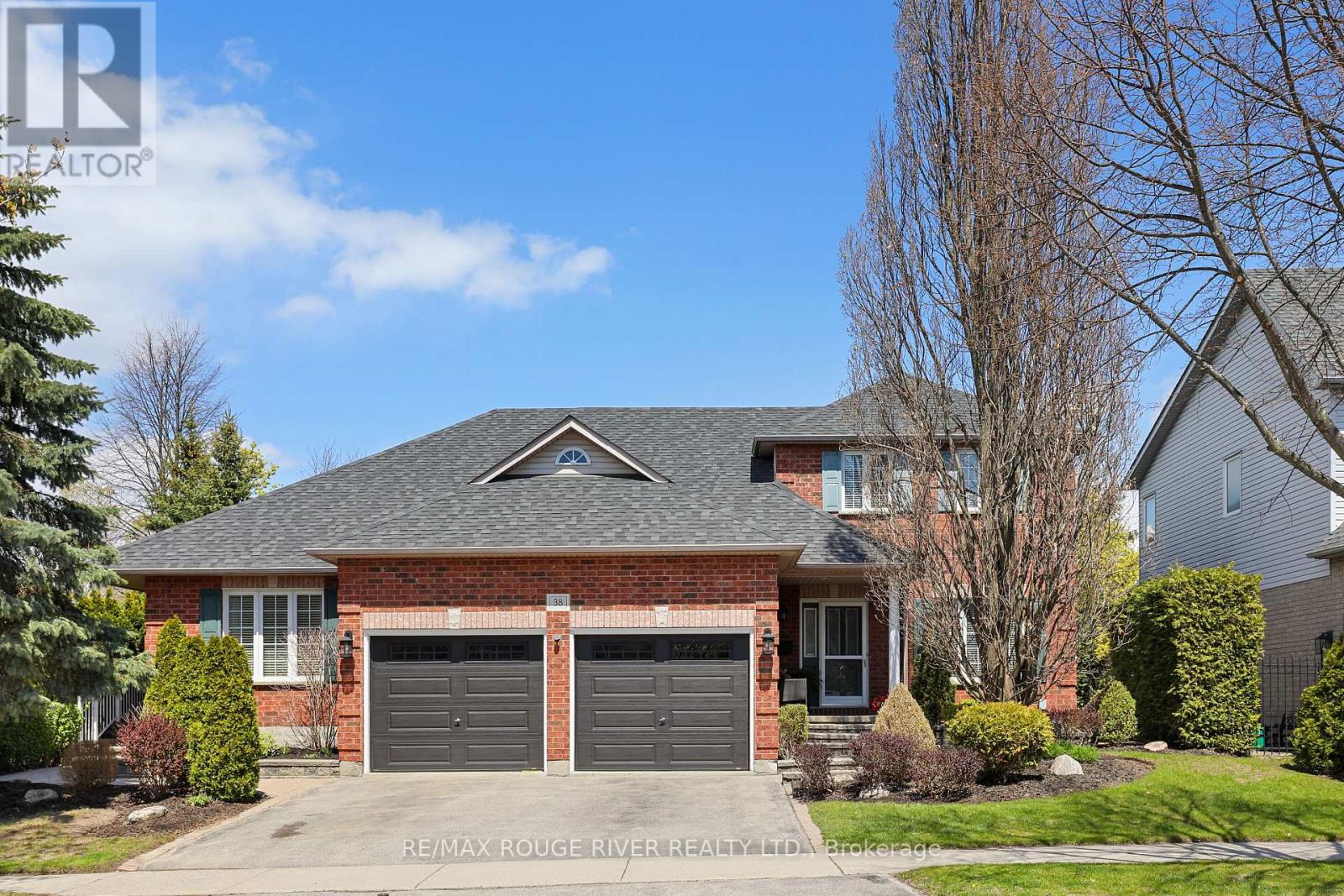 Multiplex at 38 WORTHINGTON DRIVE, Clarington (Courtice)