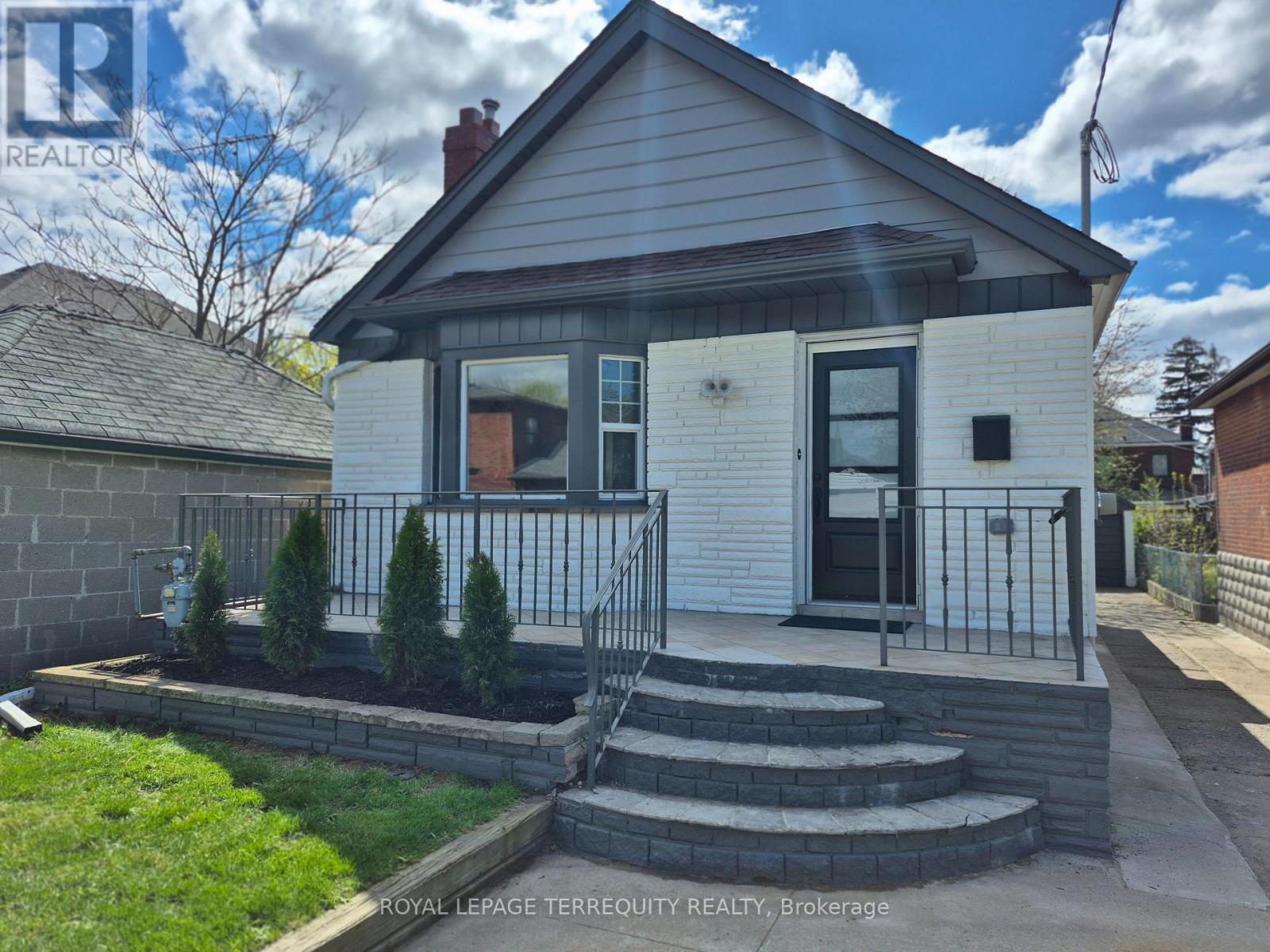 Detached at 40 LEROY AVENUE, Toronto (Danforth Village-East York)