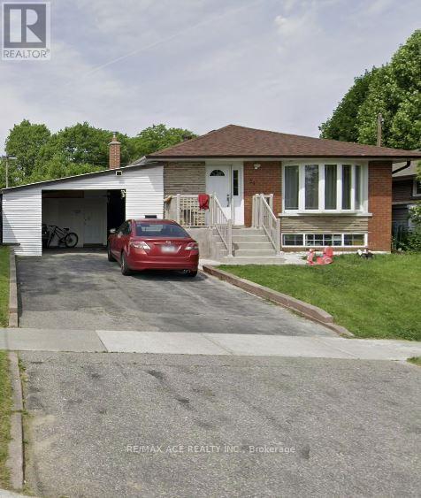 Detached at MAIN - 34 DOERR ROAD, Toronto (Bendale)