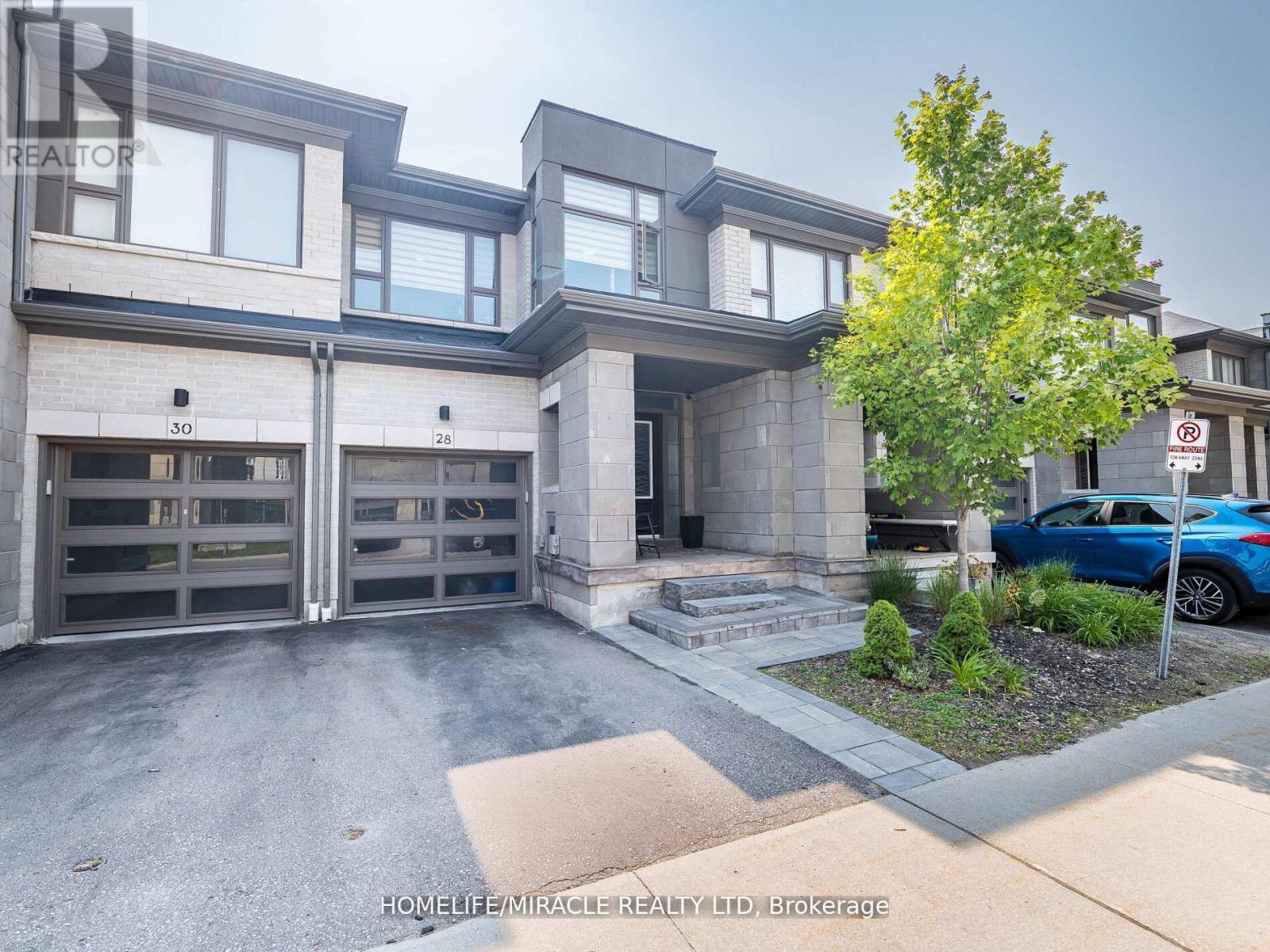 Townhouse at 147 - 28 DONALD FLEMING WAY, Whitby (Pringle Creek)