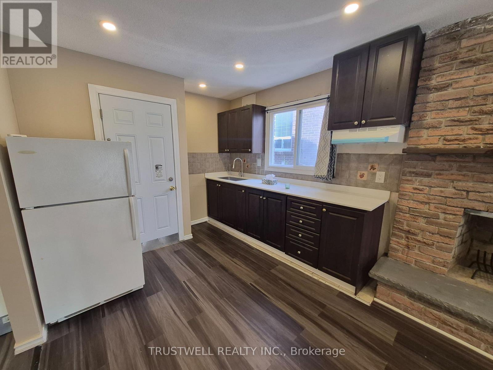 Semi-Detached/Link at GROUND - 3 PLUMBROOK CRESCENT, Toronto (Agincourt South-Malvern West)