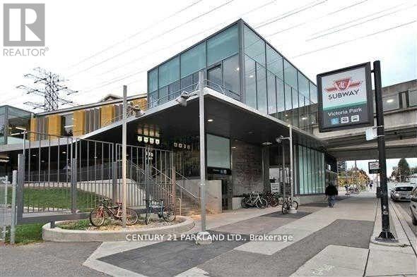 Apartment at #215 - 5 MASSEY SQUARE, Toronto (Crescent Town)