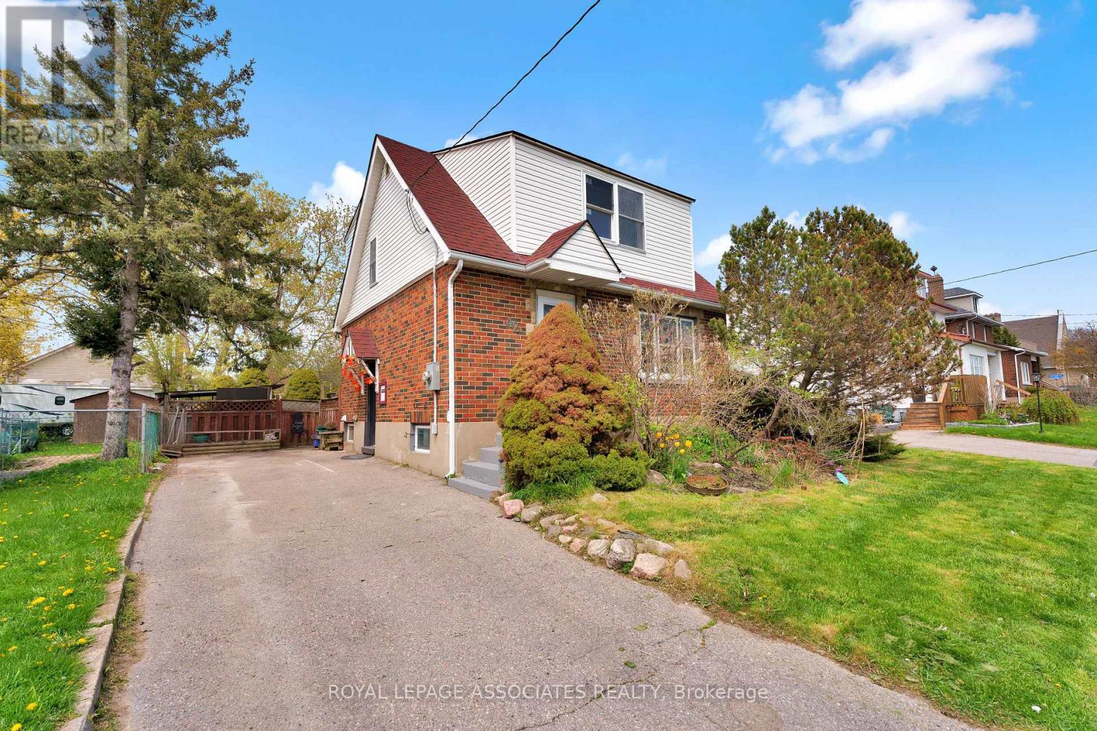 Detached at 42 ROSSLAND ROAD W, Oshawa (Centennial)