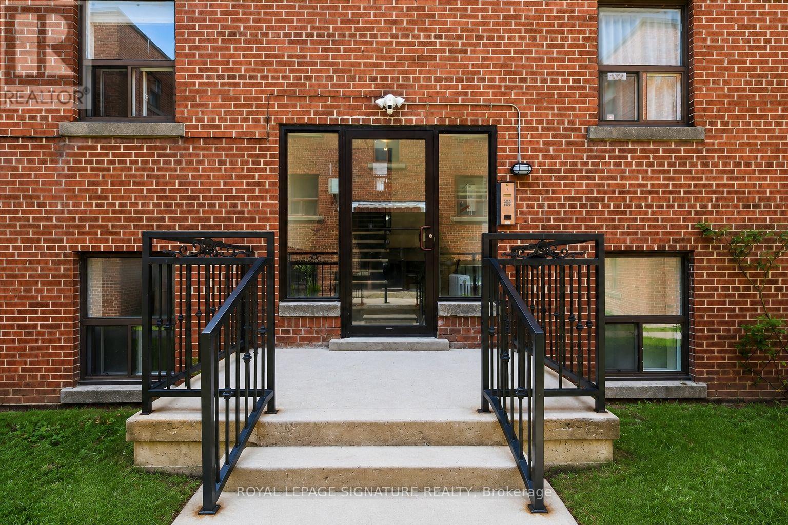Multiplex at 201 - 1000 O'CONNOR DRIVE, Toronto (O'Connor-Parkview)