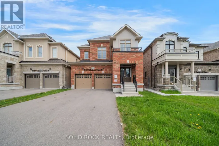 Detached at 225 FLEETWOOD DRIVE, Oshawa (Eastdale)
