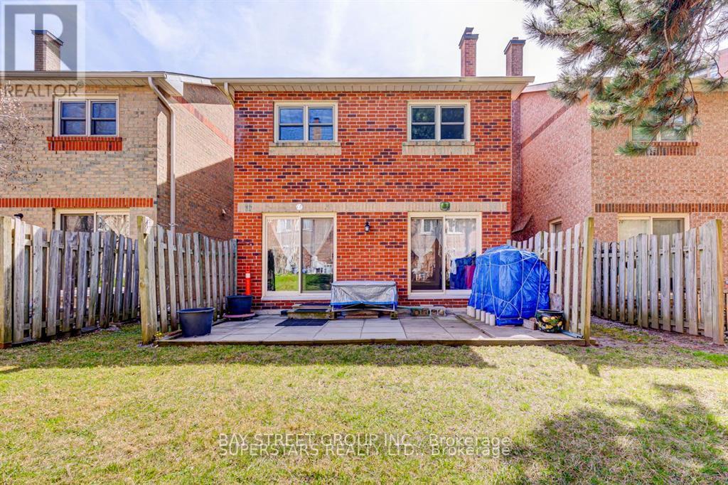 Townhouse at 22 CARDWELL AVENUE, Toronto (Agincourt South-Malvern West)