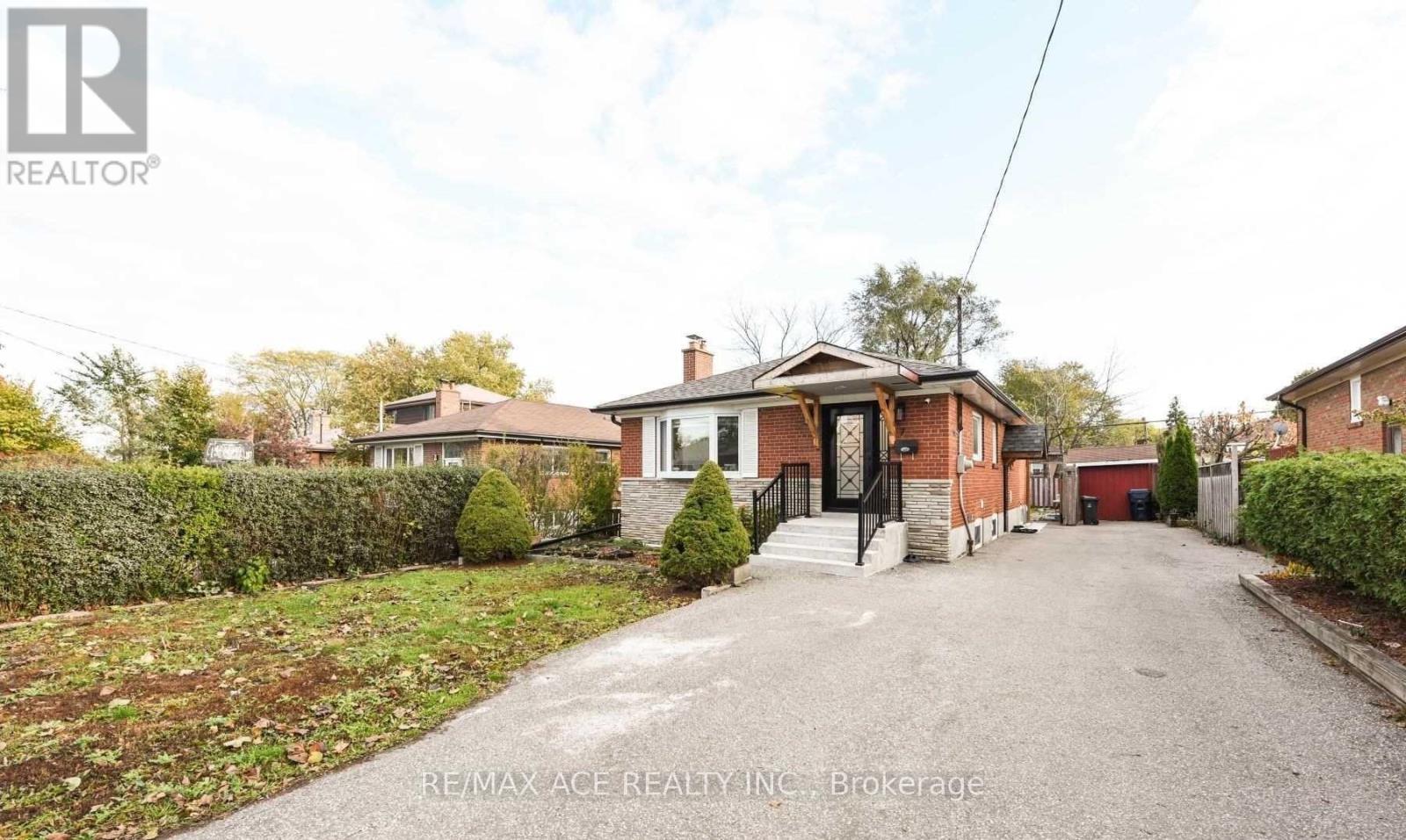 Detached at 7 ELLIE DRIVE, Toronto (Woburn)