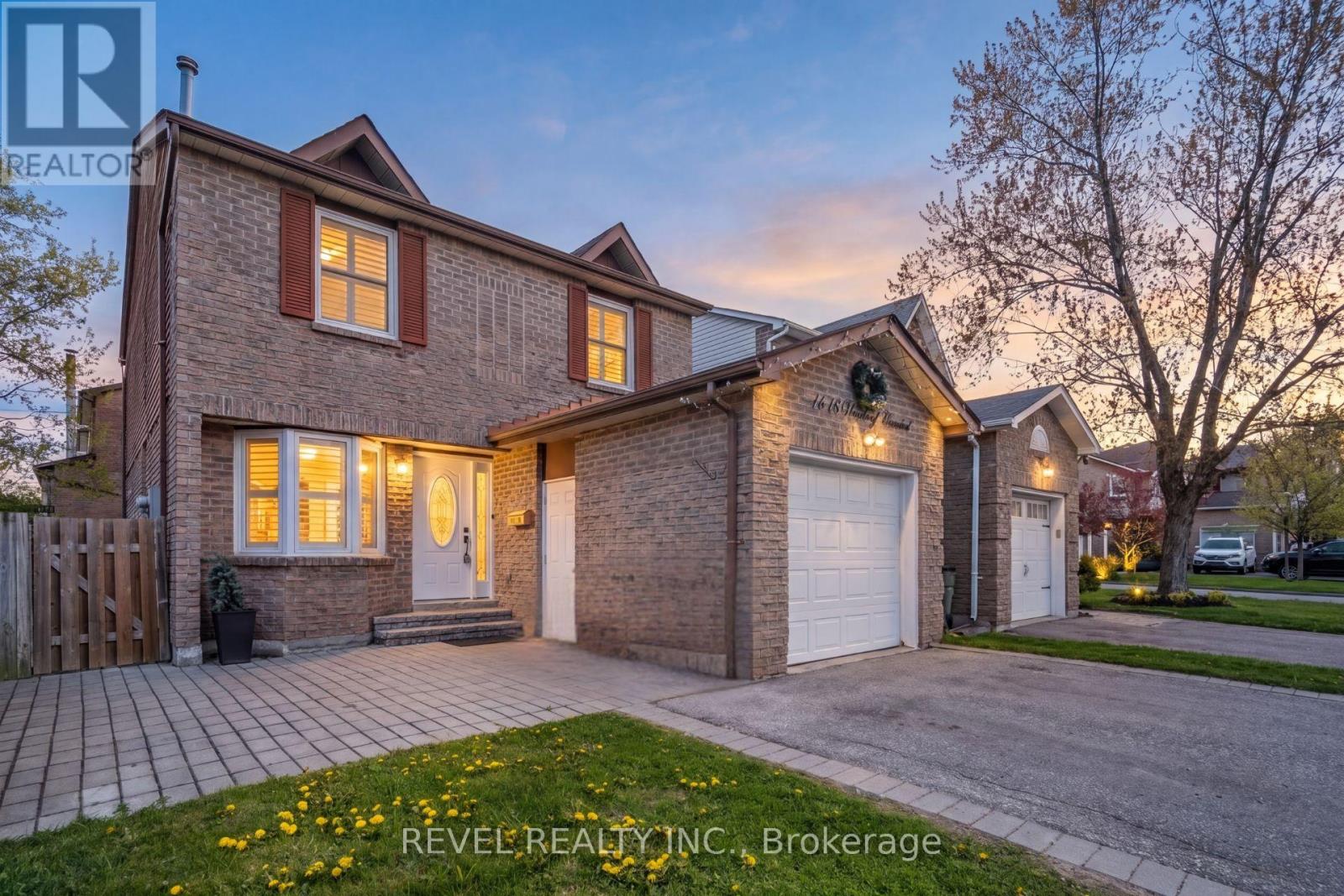 Detached at 1518 WOODRUFF CRESCENT, Pickering (Amberlea)