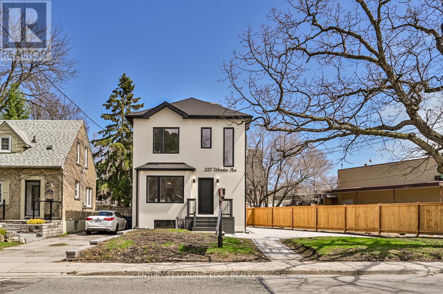 Detached at 227 WARDEN AVENUE, Toronto (Birchcliffe-Cliffside)