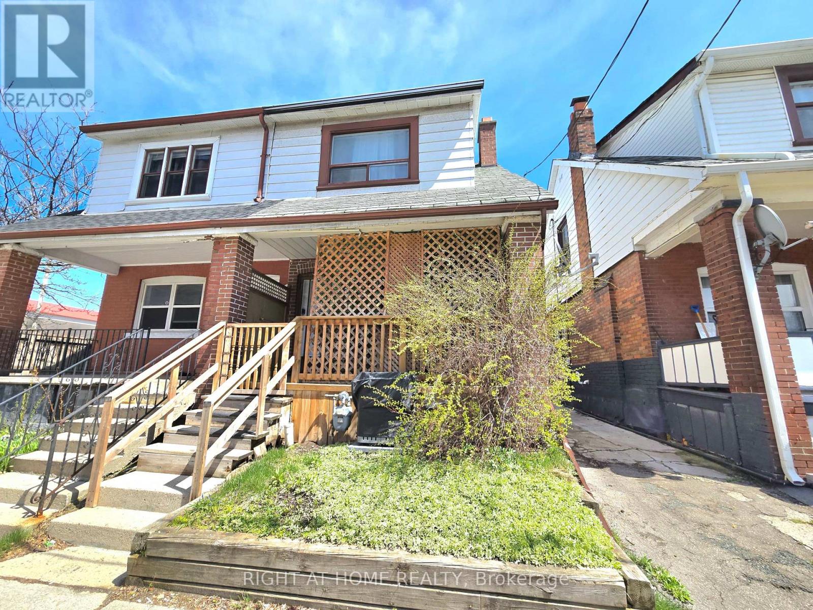 Semi-Detached/Link at 633 GREENWOOD AVENUE, Toronto (Blake-Jones)