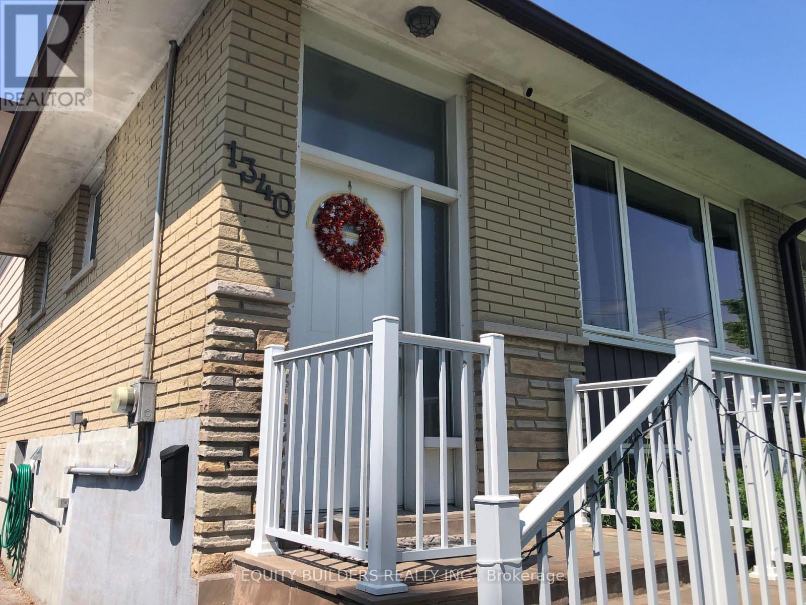 Semi-Detached/Link at 1340 CEDAR ST. WEST STREET W, Oshawa (Lakeview)