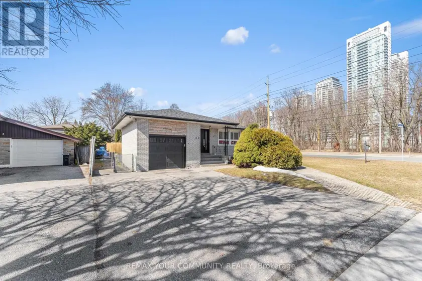 Detached at 54 SARATOGA DRIVE, Toronto